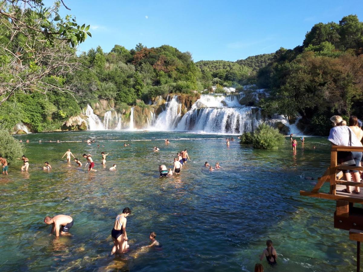 Luna Apartamento Šibenik